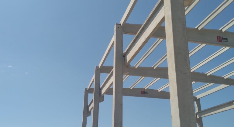 AB PREFABRIKOVANA HALA, BROD